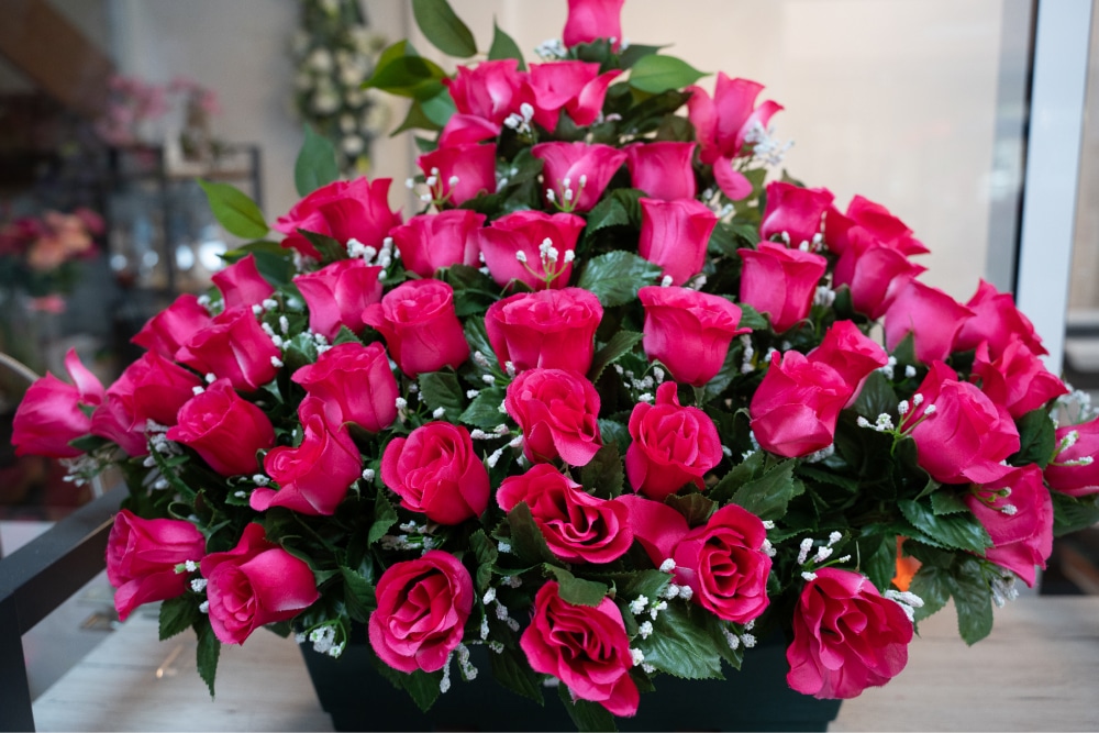gimenez pompes funèbres articles funéraires fleurs artificielles bouquet roses roses