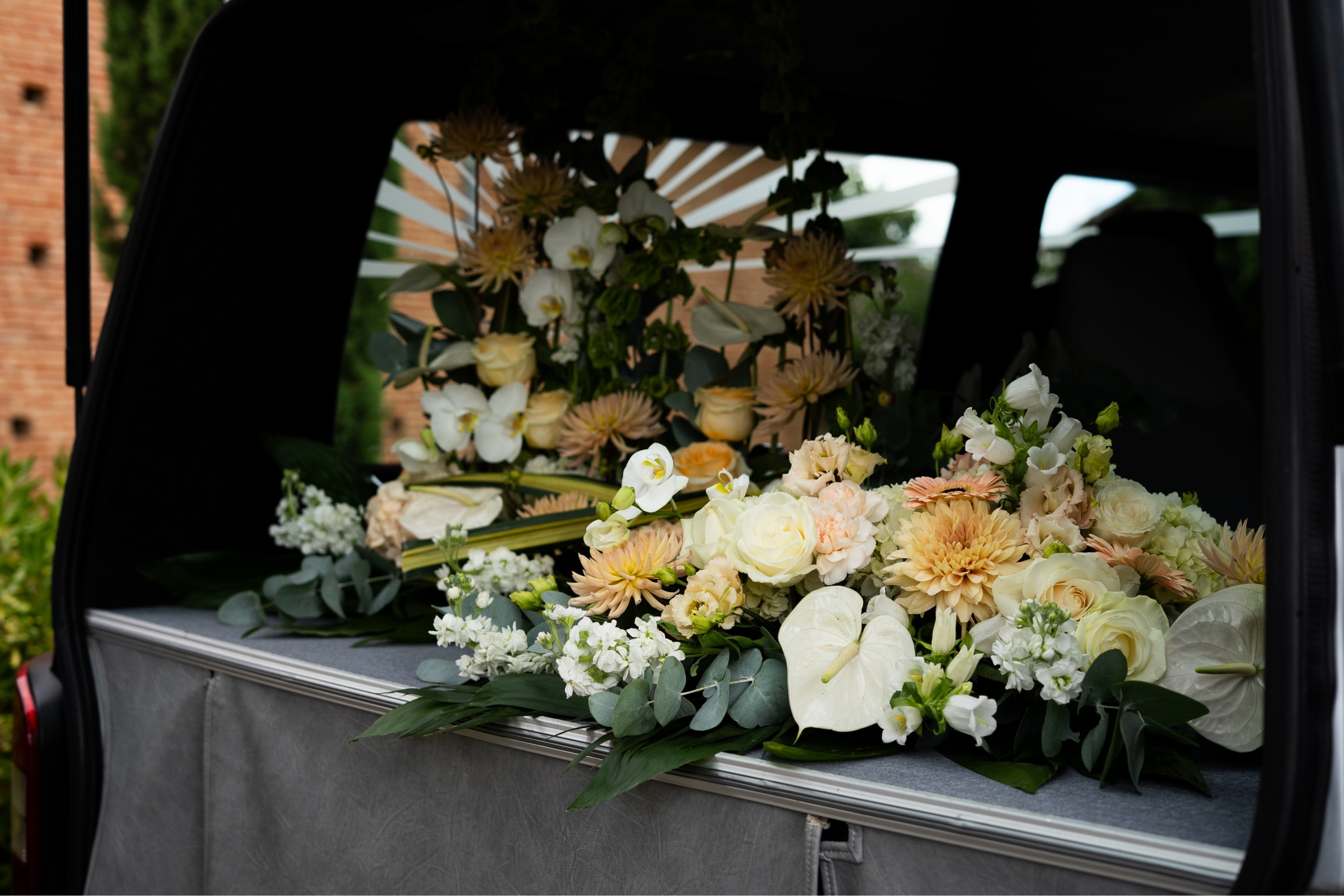 pompes funèbres gimenez cérémonie d'enterrement corbillard fleurs cercueil